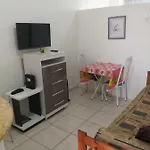 Flat Em Pitangueiras - Guaruja