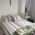 Flat Em Pitangueiras - Guaruja